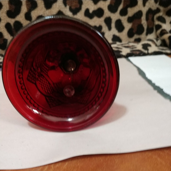 Vintage Avon 1876 Cape Cod Collection Ruby Red Glass Bell Dinner 1979 Collectibl - Picture 3 of 12